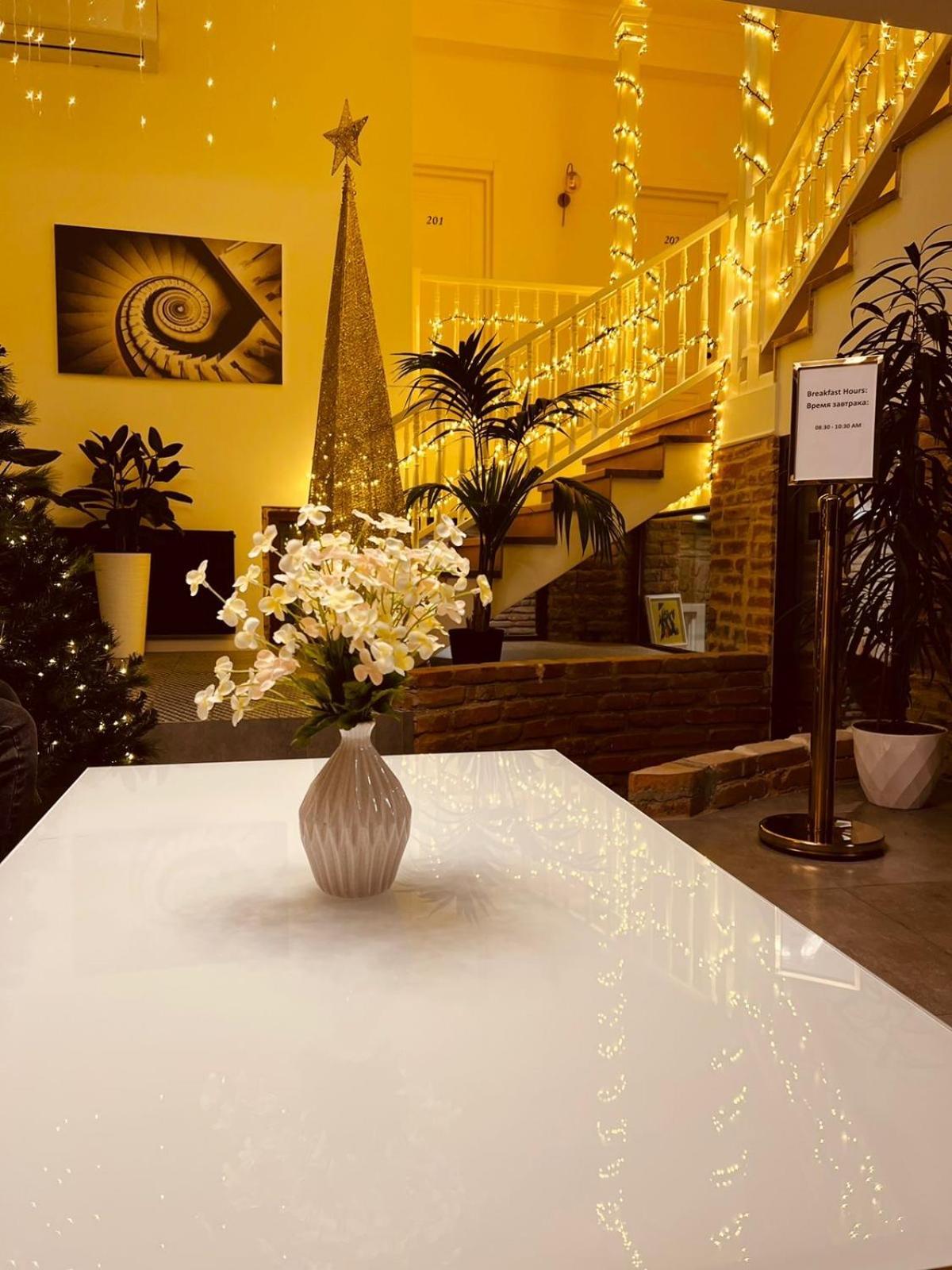 Boutique Hotel Manufactura Tbilisi Buitenkant foto