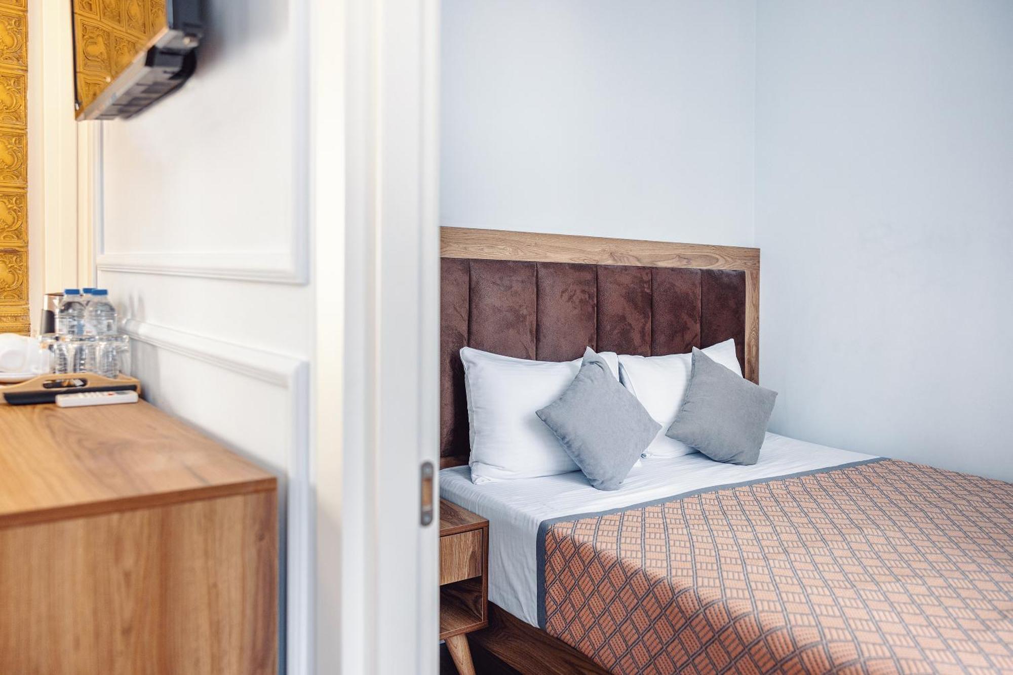 Boutique Hotel Manufactura Tbilisi Buitenkant foto