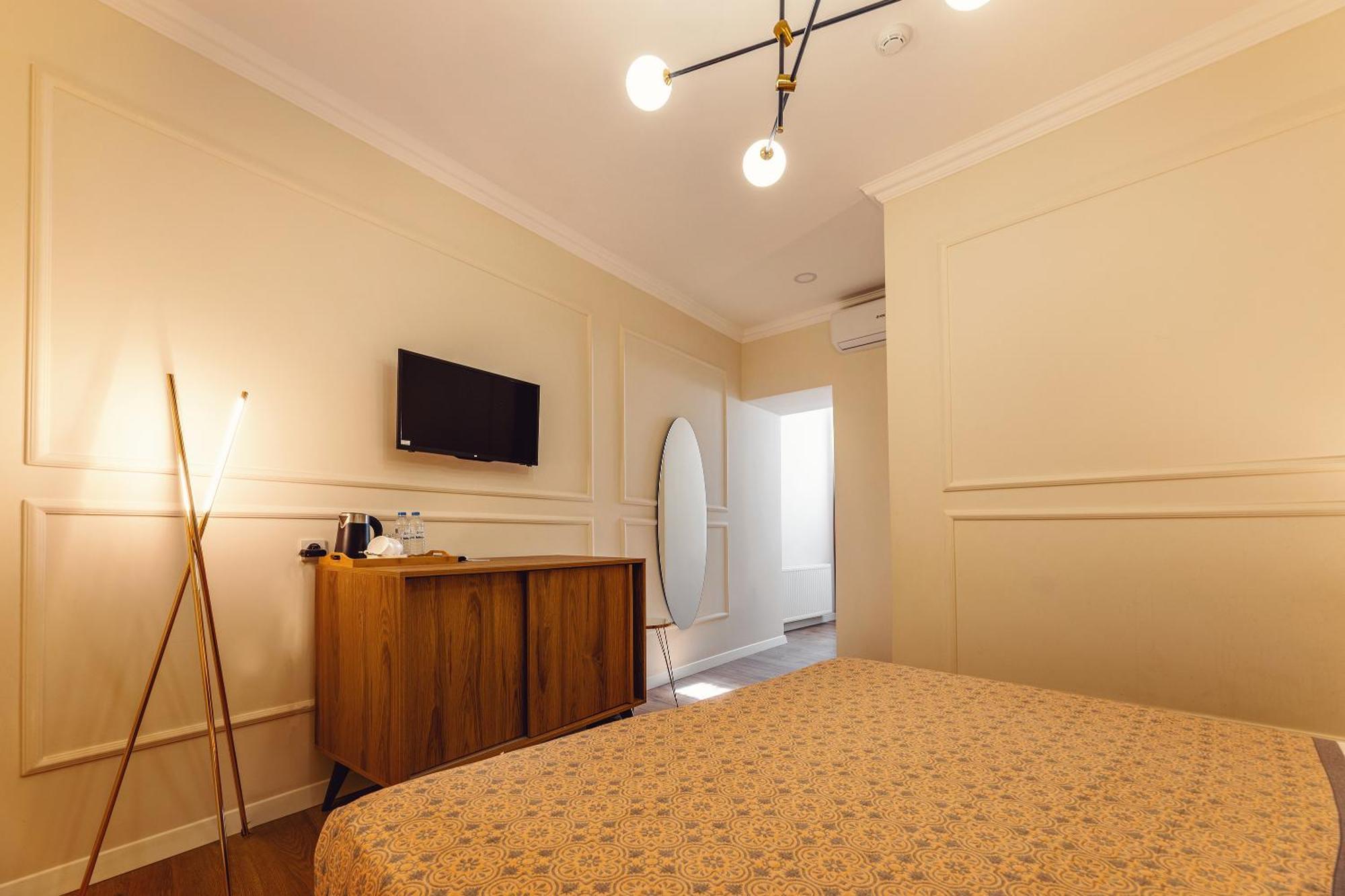 Boutique Hotel Manufactura Tbilisi Buitenkant foto