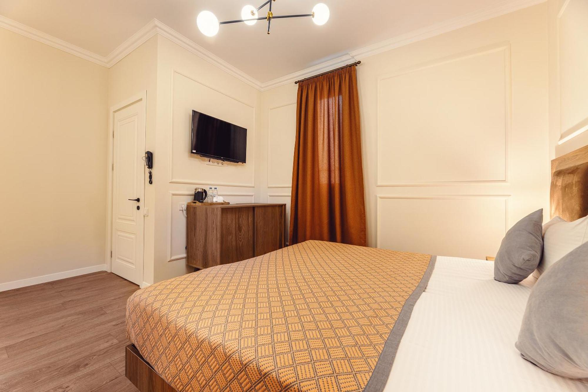 Boutique Hotel Manufactura Tbilisi Buitenkant foto